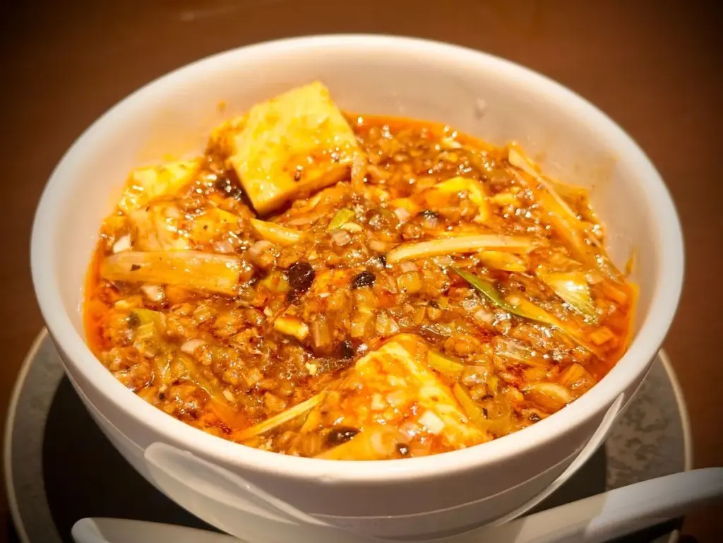 リー ツァン ティン
四川麻婆豆腐ご飯