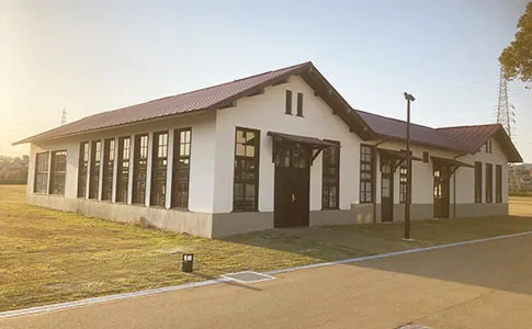 安満遺跡公園、歴史体育館