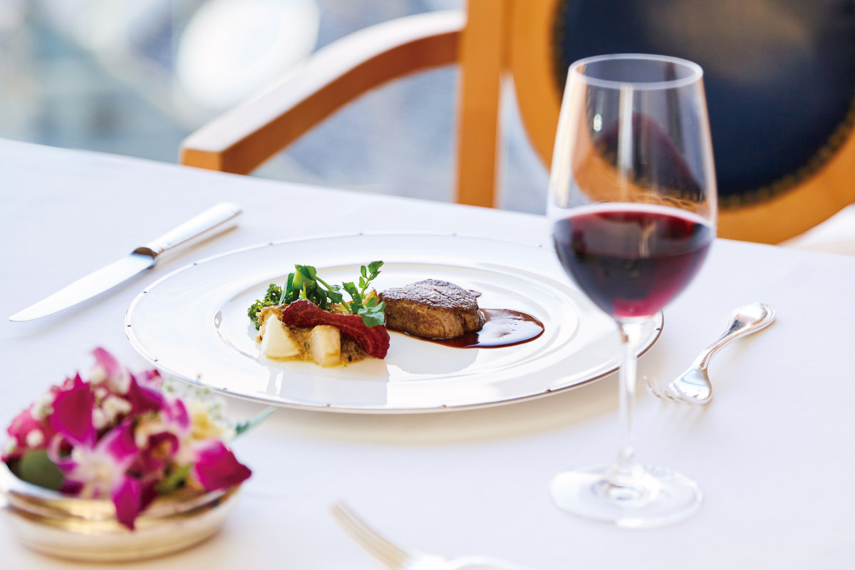 編集部厳選ホテルランチ。旬の味わいを上質な空間で楽しむ。読者優待・特典つき【TOKK2026年2月号】