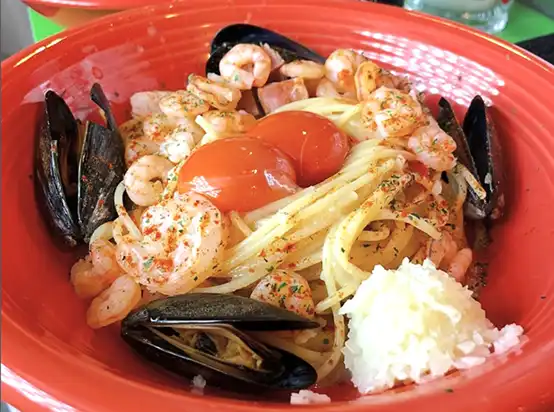 ペペロンチーノ専門店 ぺろん 本店　料理１