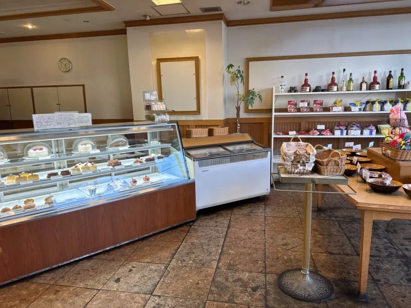 ポエム 洋菓子店