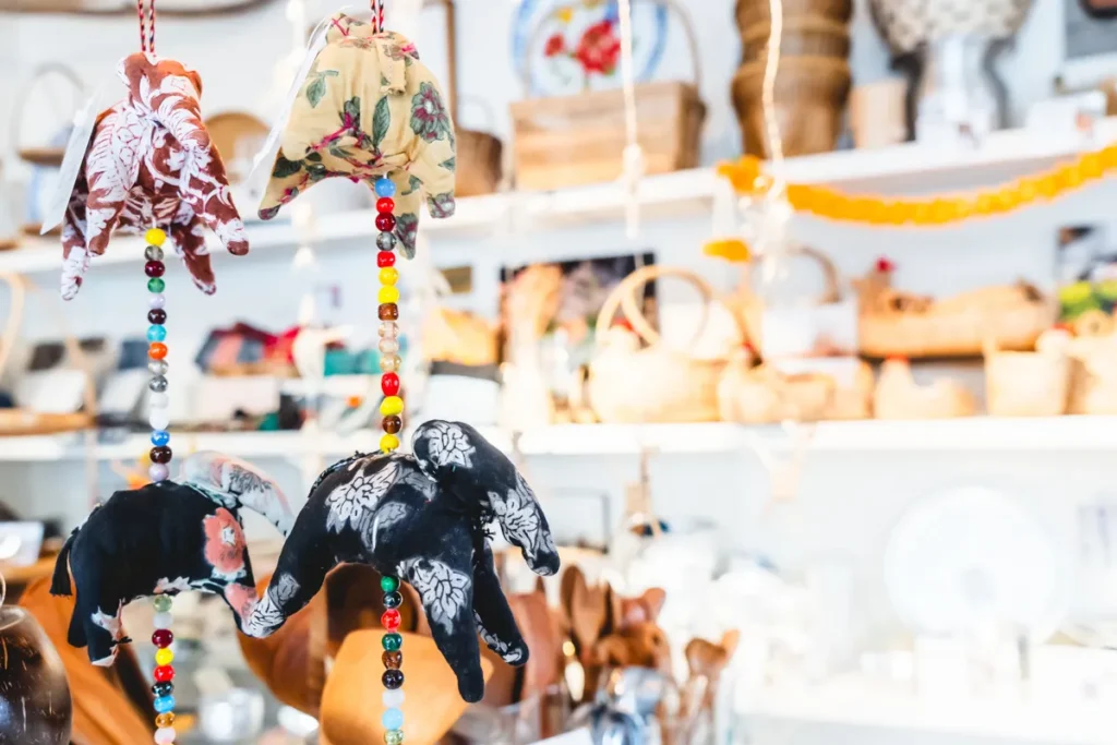 ラフエイジア 象のオーナメント