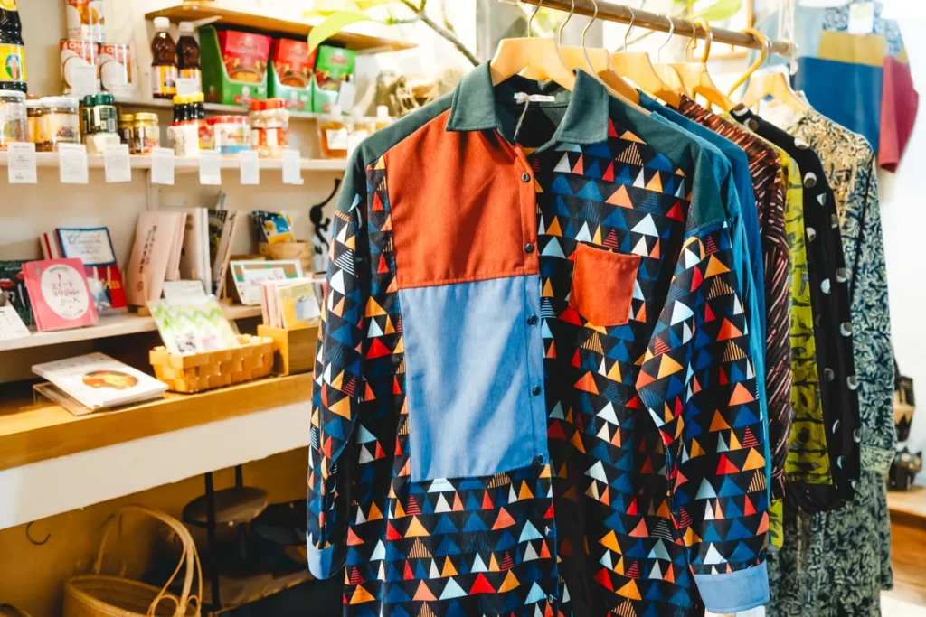 ラフエイジア 服