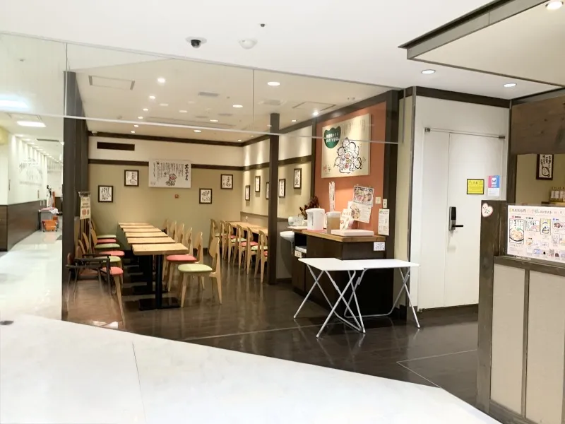 咲菜　イートインスペース