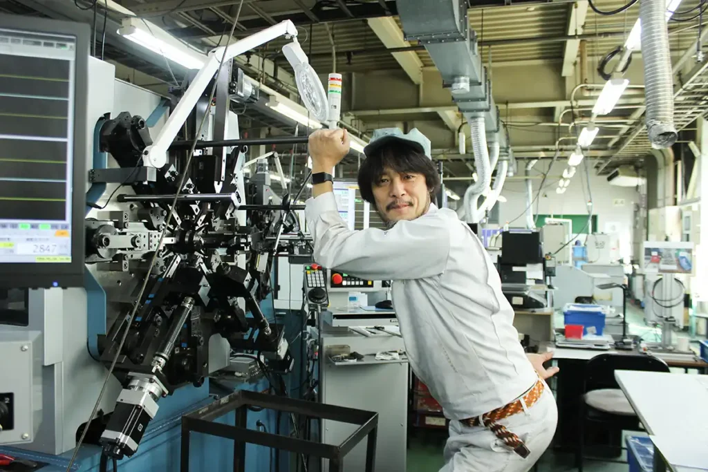 三協精器工業 バネ職人