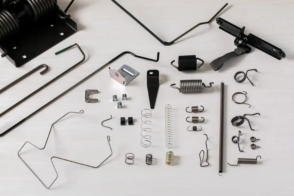 三協精器工業 バネ11