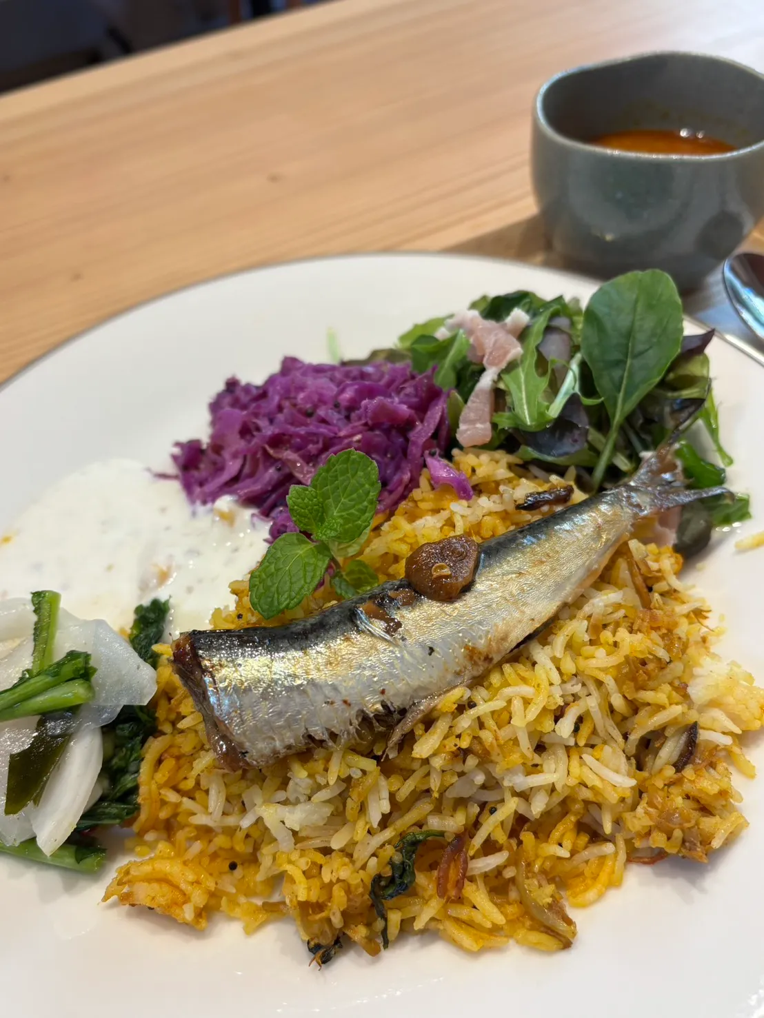 スパイスマニアの店主が考案する、月替わりのメニューが楽しい！！大山崎の住宅街に佇む、スパイスカレー店“HALO”。