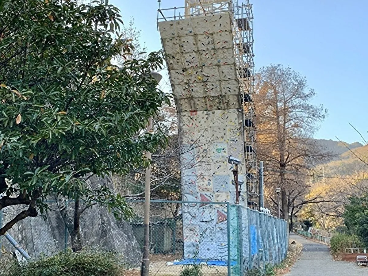 灘区のクライミング施設「神戸登山研究所」、もうすぐ再整備開始