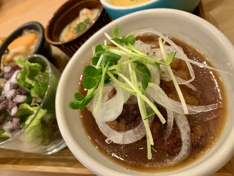 Cafedeassitte チキン