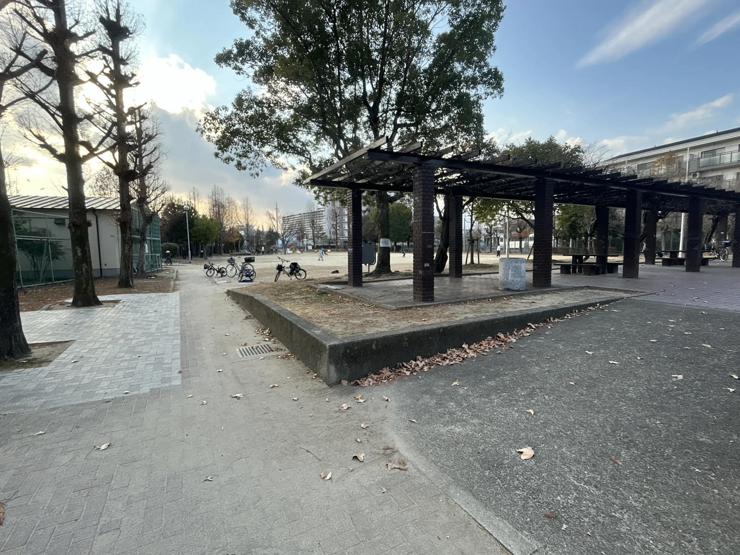 【摂津・千里丘】放課後のにぎわいと、ほっとひと息つける場所「鳥山公園」