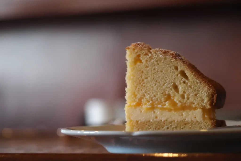 季節限定レモンのヴィクトリアスポンジケーキ