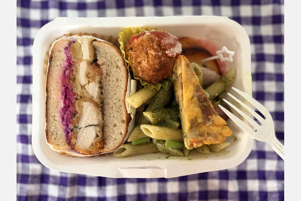 サンドが選べるランチBOX「ACベーグルズ」尼崎市塚口町