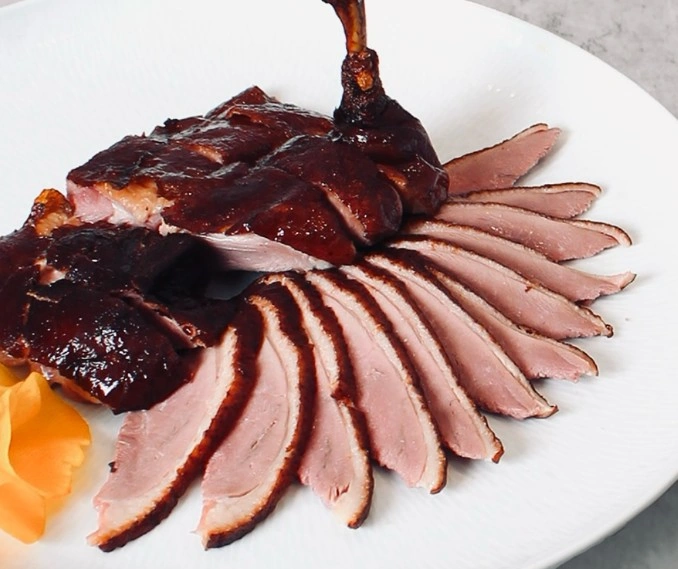 ドンパオ　東寶スモークダック