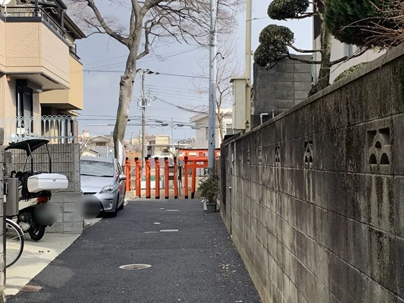 平五郎稲荷神社　遠目に発見