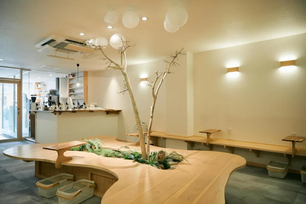 佐賀県いちごさんタイアップ　EINScoffee Stand（アインスコーヒー スタンド）中崎店内観