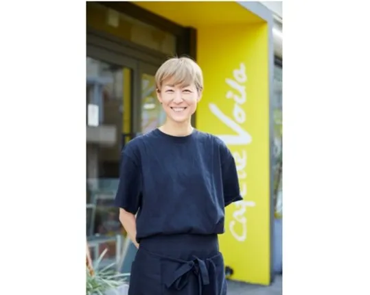 佐賀県いちごさんタイアップ　宝塚パンケーキ Café de Voila（カフェ・ド・ヴォアラ）汐美さん