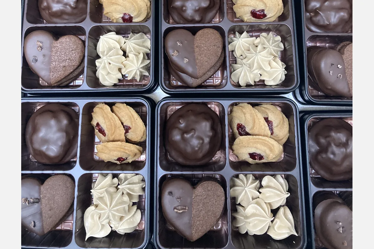 バレンタイン限定クッキー缶も！「パティスリーイデ」武庫之荘