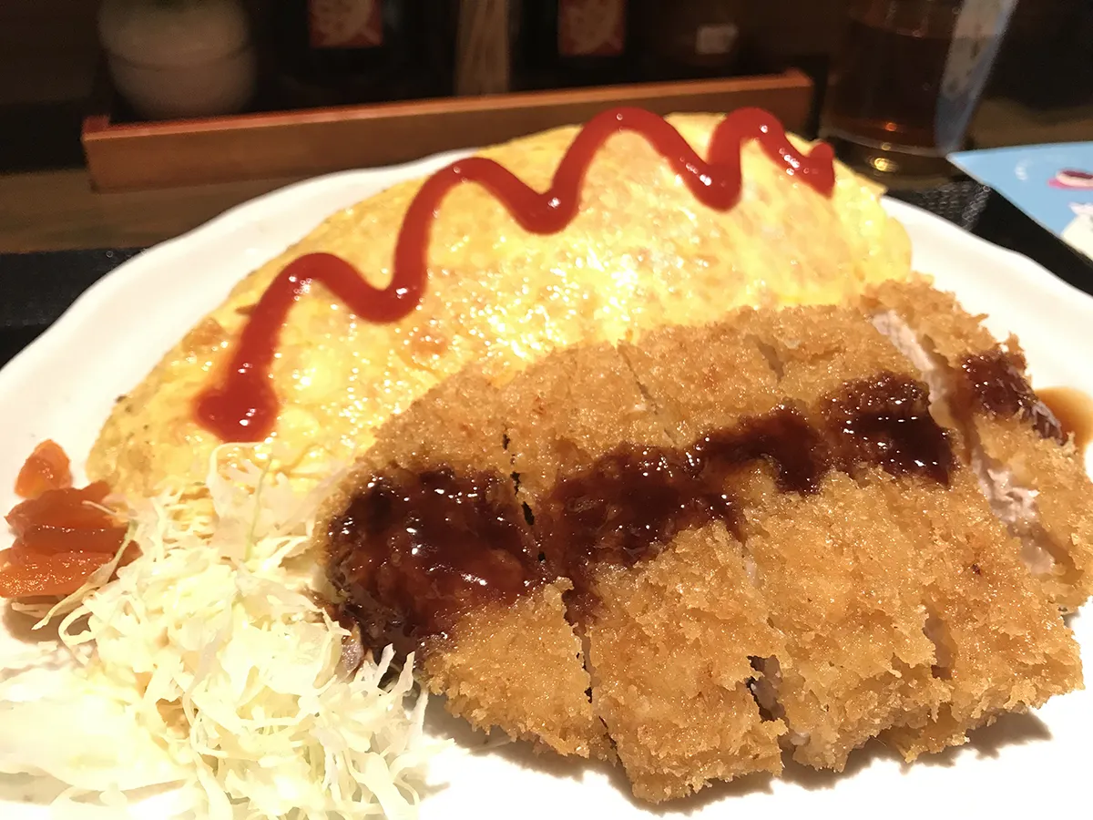 西宮の名食堂のカツオムライス、大阪駅前ビル新顔沖縄そば、コスパ最高とりから丼ほか【日替りランチ放浪記2026年2月第2週】