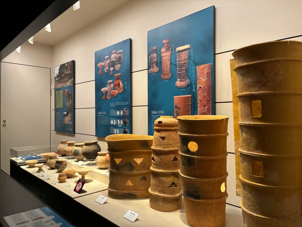 今城塚古代歴史観、出土品、土器