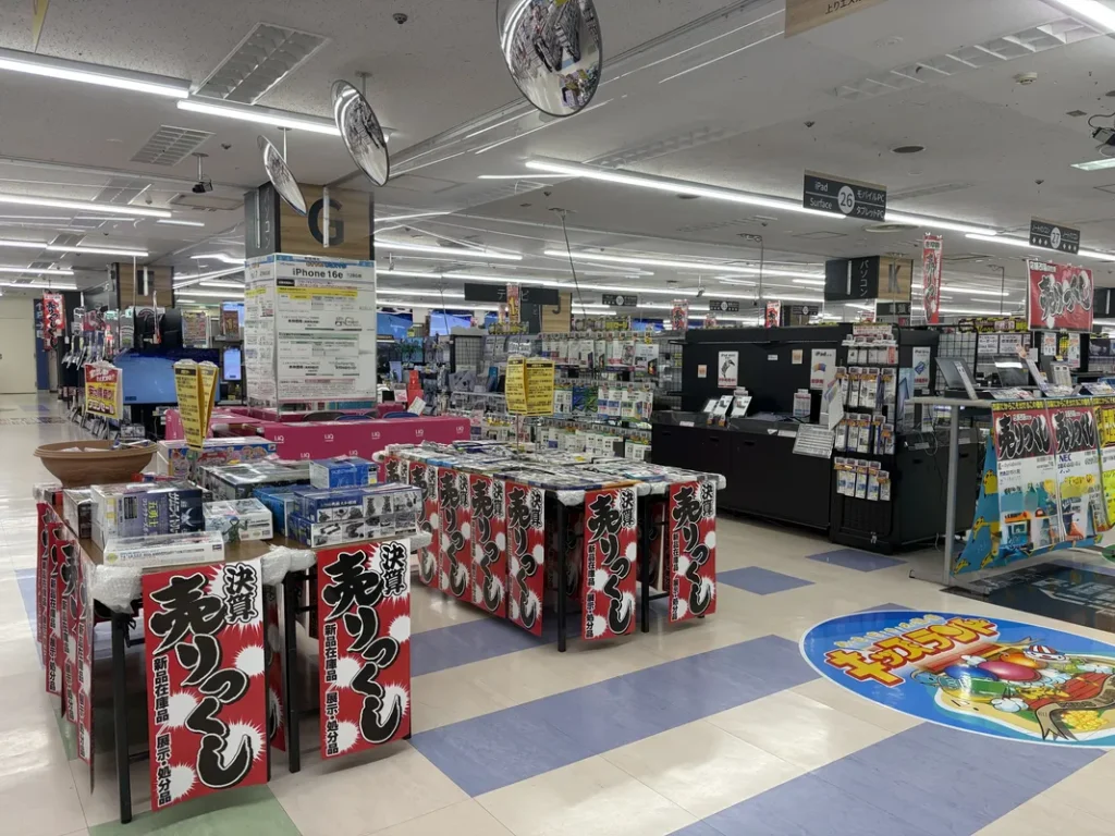 「ジョーシンつかしん店」の店内