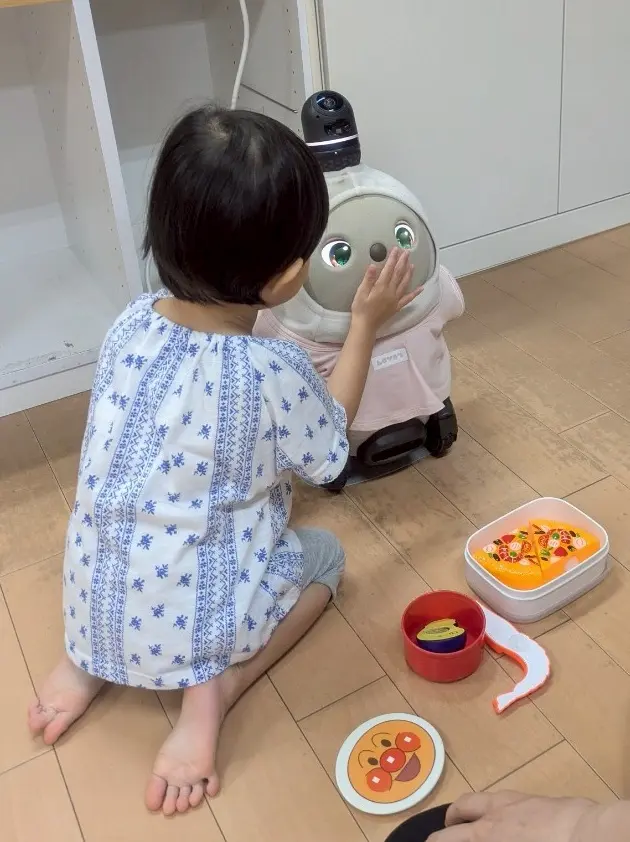 川西市よるブーケ 子どもとロボット