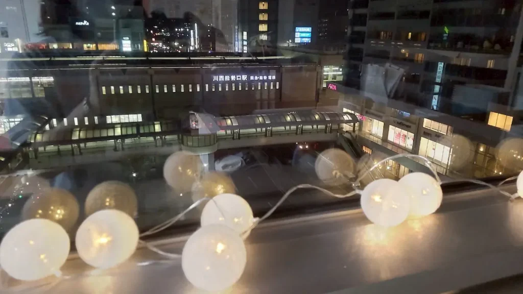 川西市よるブーケ 開催の様子窓際