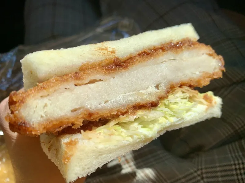 ケルンメイン六甲店 限定カツサンドより