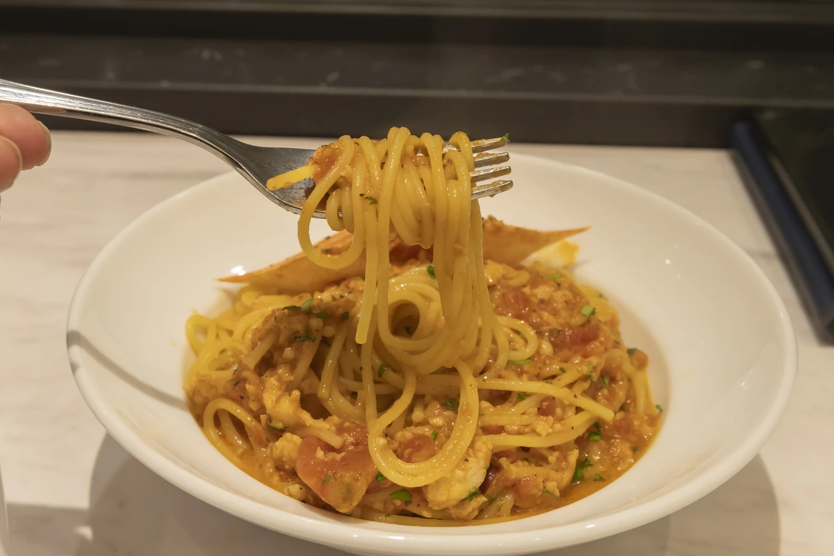 「カプリチョーザ ＫＩＴＴＥ大阪店」で楽しむ、本場南イタリアの味と至福のランチタイム