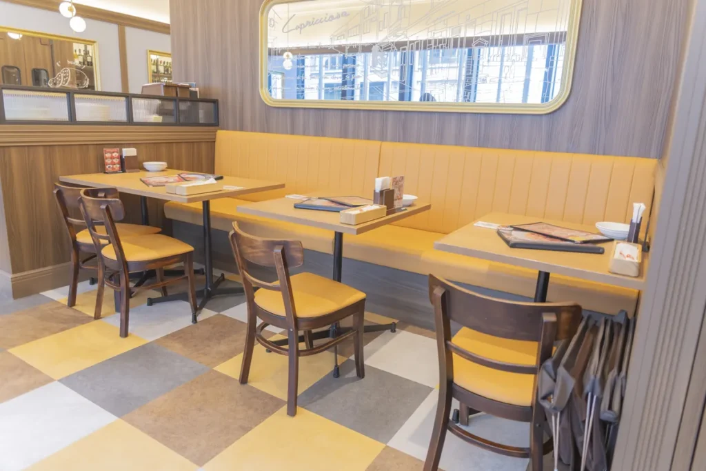 カプリチョーザ ＫＩＴＴＥ大阪店　内観３