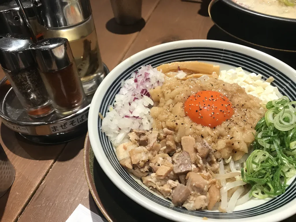 小麦の麺神 背脂ジャンキーペッパーまぜそば