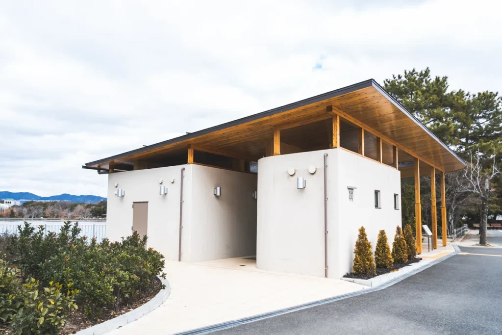 昆陽池　トイレ