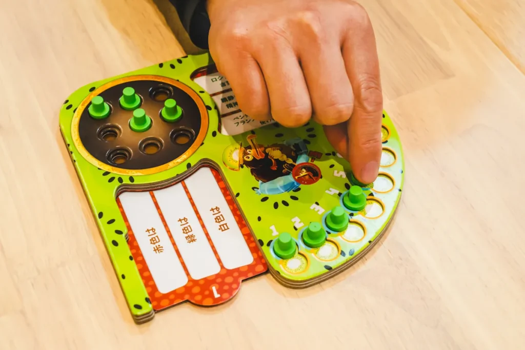 ルナソルカフェ　キウィズの王様3