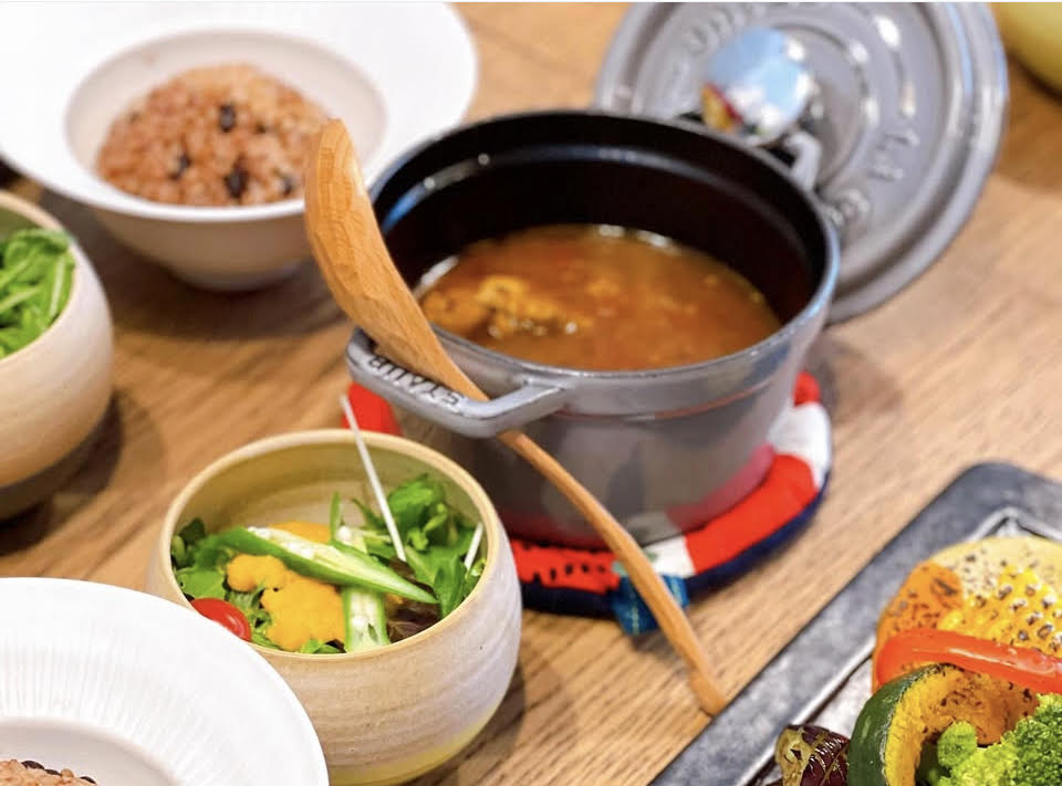 箕面駅近くのおすすめランチ「発酵スープカレー＆酵素玄米ごはん」おいしく食べてキレイになれる