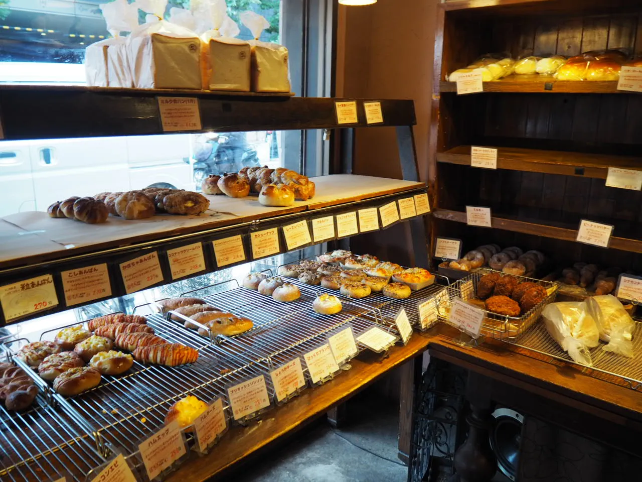 大阪・北浜の食べログ百名店 まん福ベーカリー おすすめパンとアクセスを徹底解説！