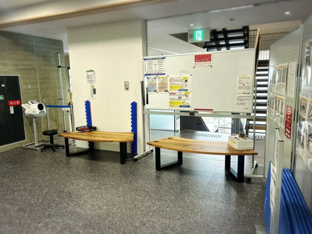 味舌体育館　ストレッチ