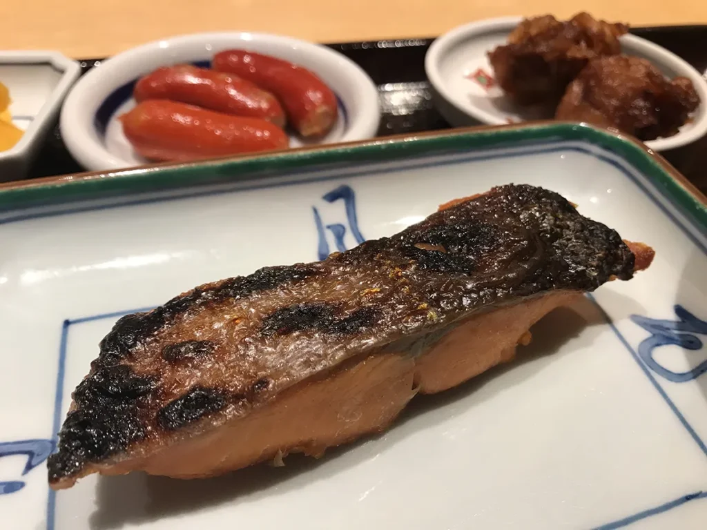 ご飯屋おかだしょうてん（大阪市北区・桜橋）