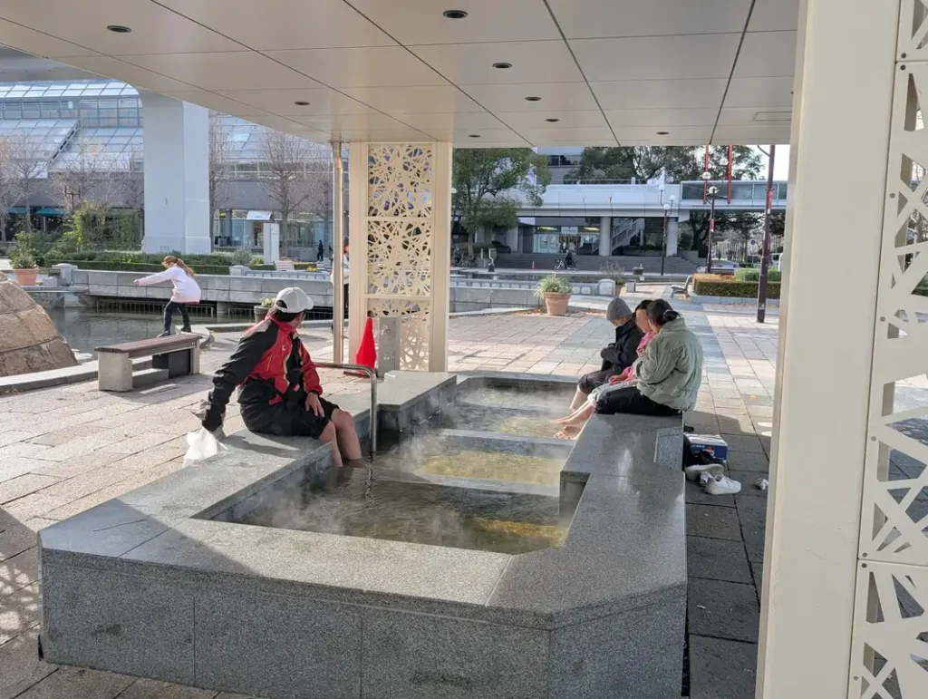 六甲アイランドを歩いてみた 足湯