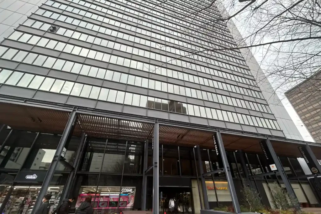 サブウェイ江坂店　ビル