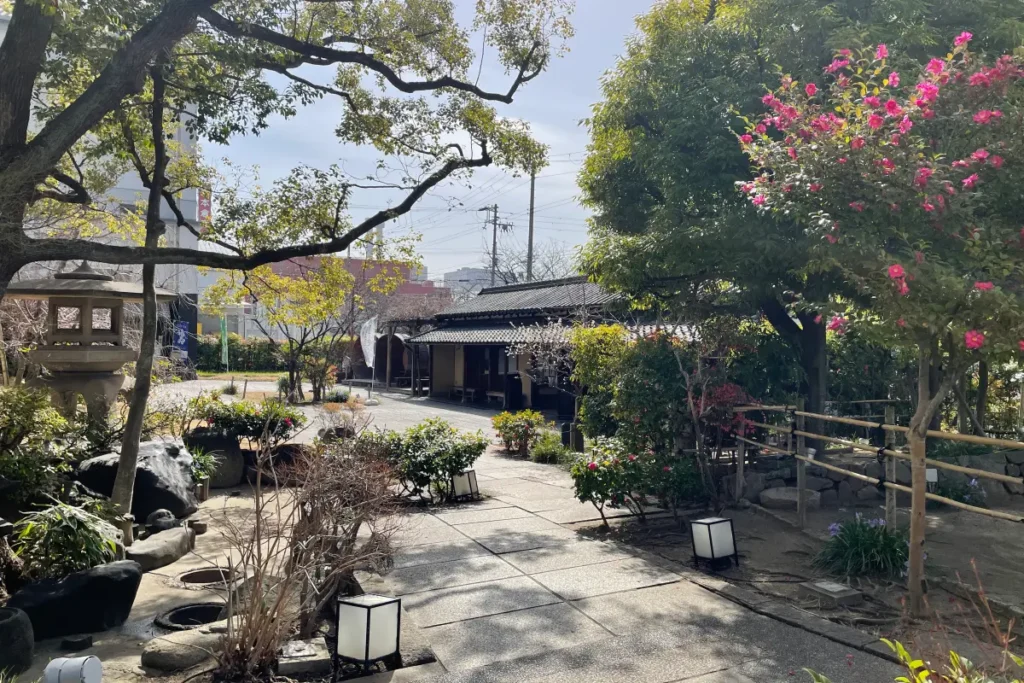 「神戸酒心館」庭園