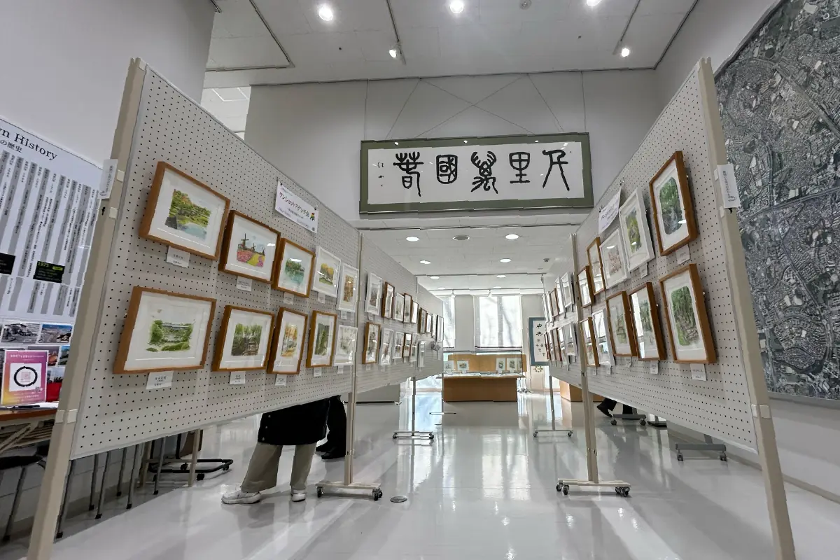 吹田市南千里で3/29（日）まで、千里ニュータウンを描いた「千里点描展」開催中