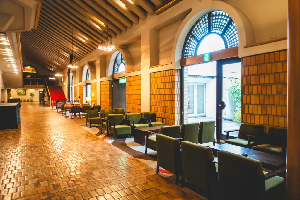 千里阪急ホテル内観 式場前3