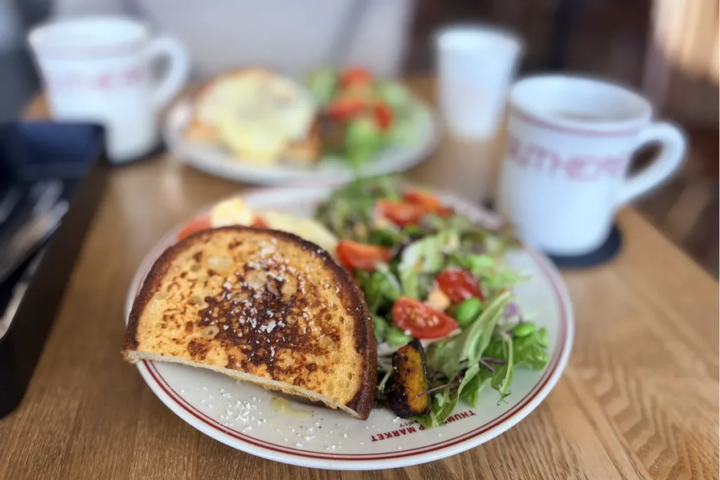 「SOUTHEAST」のモーニング