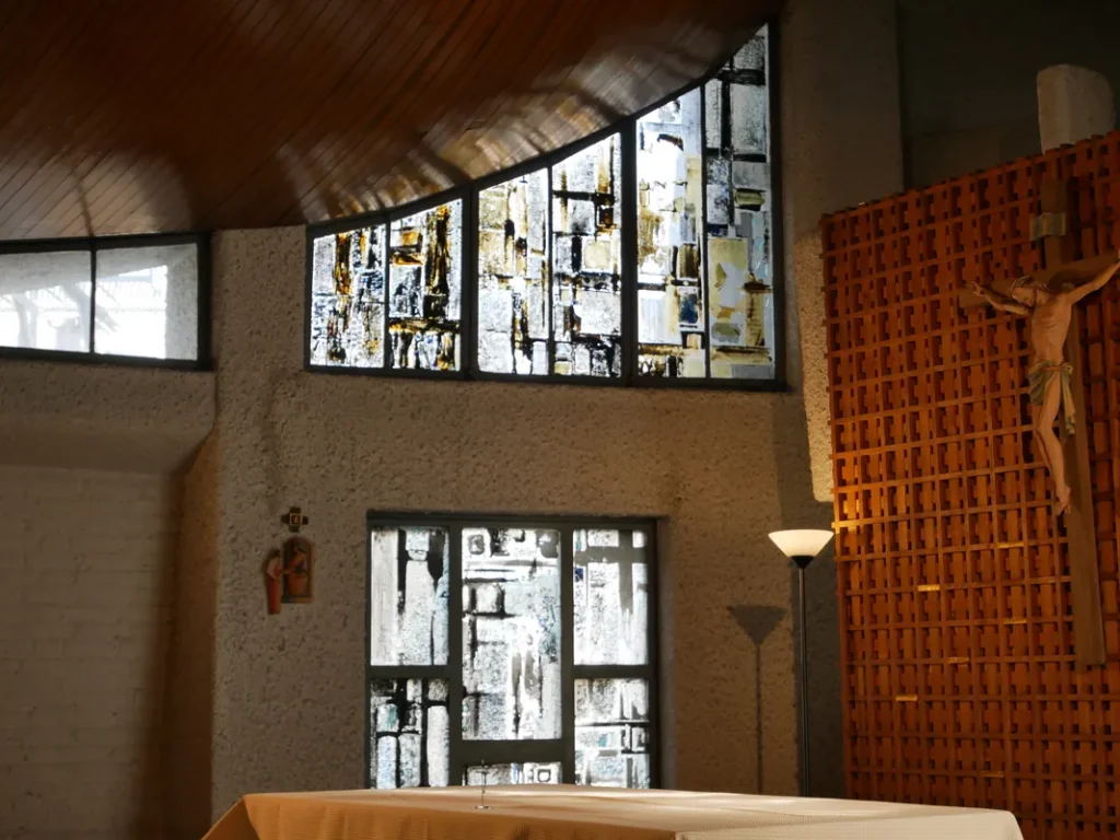 宝塚教会 ステンドグラス