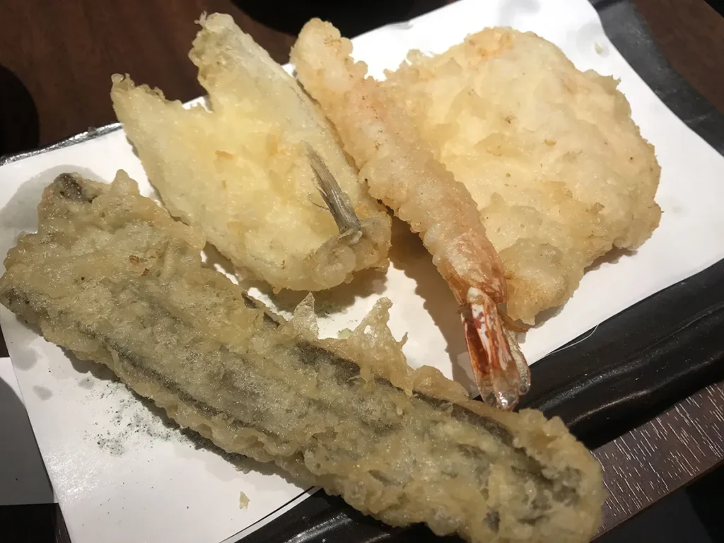 天ぷらとワイン大塩 かしわ、海老、キス、穴子天