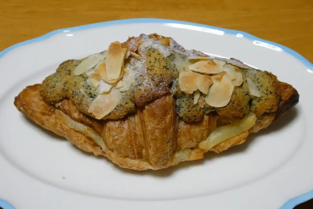 和光堂製パンの「紅茶と白あんのダマンド」