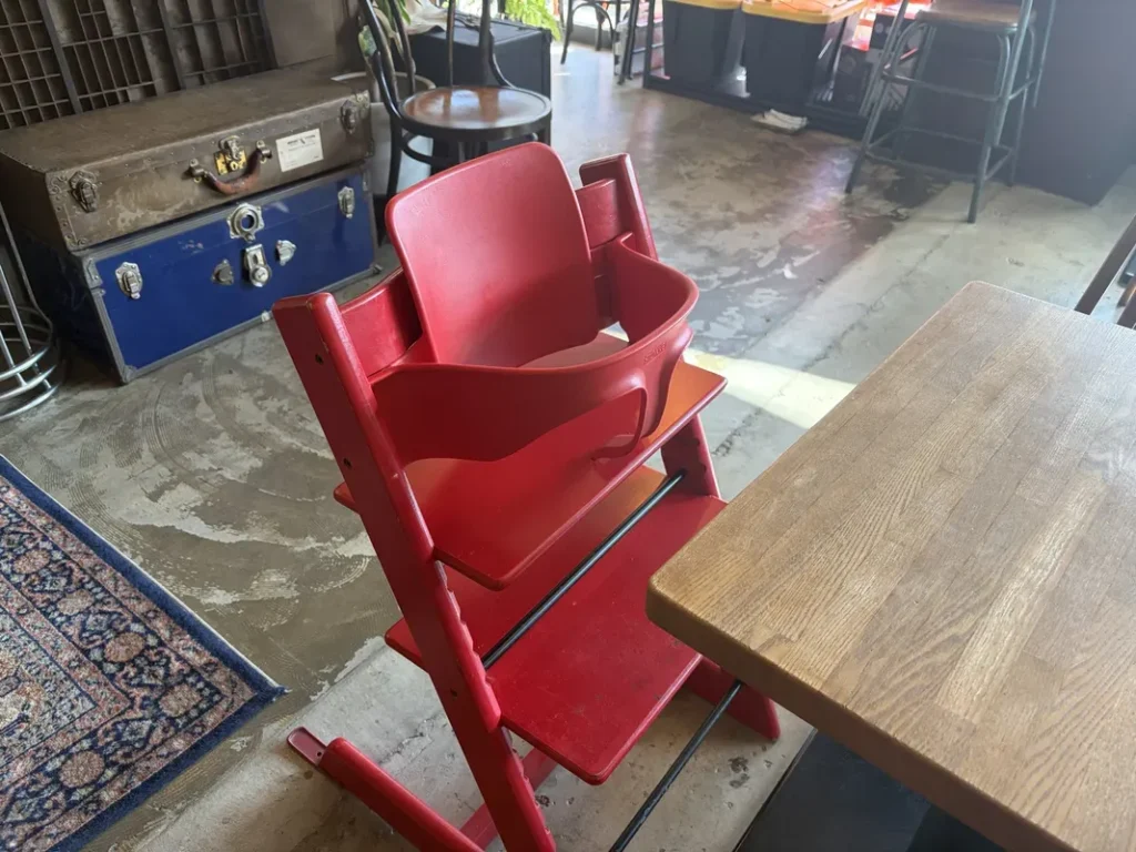 「SOUTHEAST」のキッズチェア