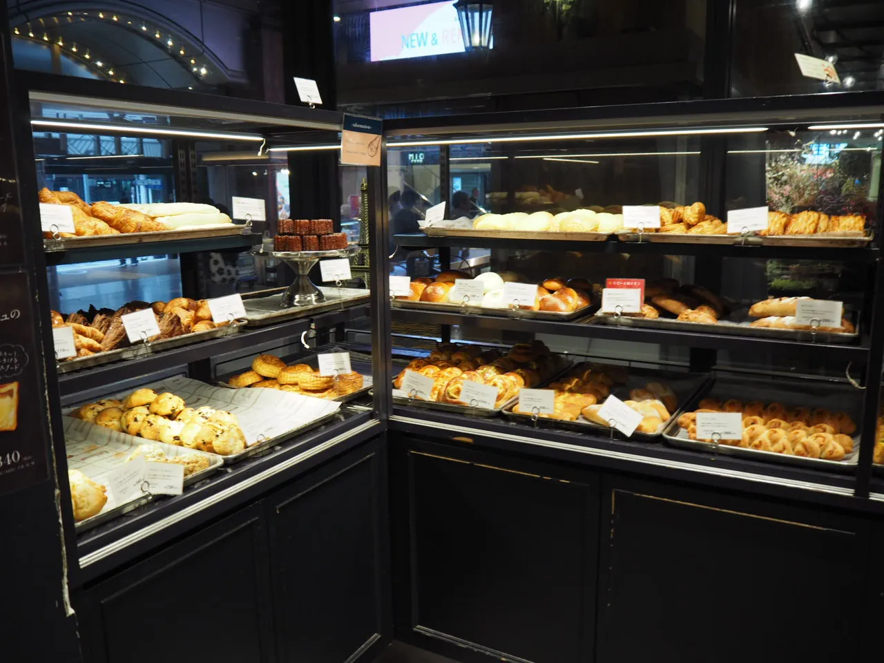 大阪・天王寺の人気店 ブーランジェリー＆パティスリー グランディール京都（GRANDIR KYOTO） おすすめパンとアクセスを徹底解説！