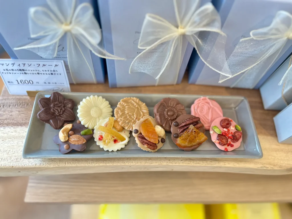 poli 2026春　新作チョコレート