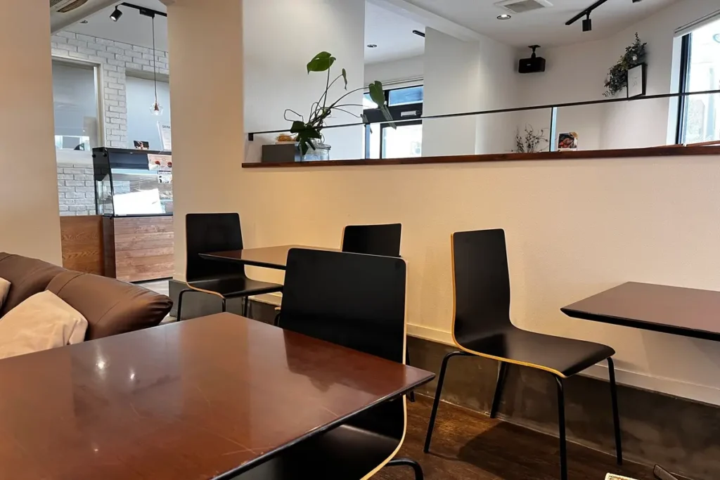 new bird　イートインスペース