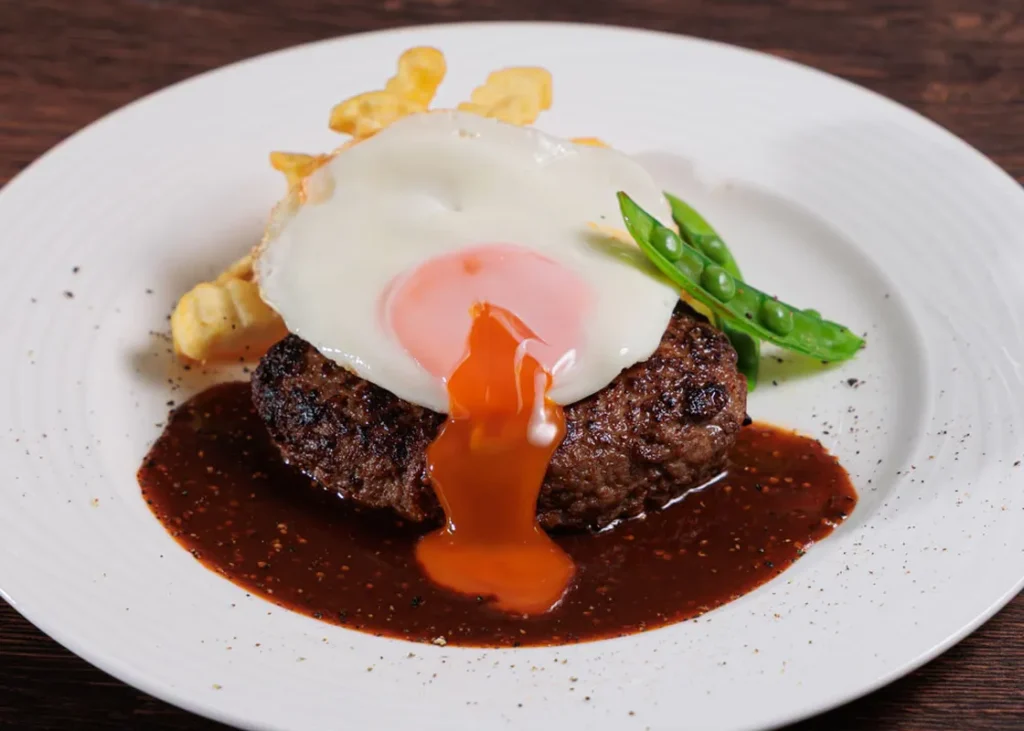デリシャスキッチン エモンデルのランチ、ハンバーグ